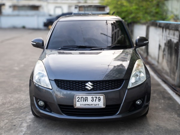 2013 Suzuki Swift สีเทา