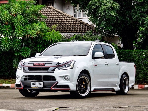 2019 Isuzu D-Max CAB4 สีขาว