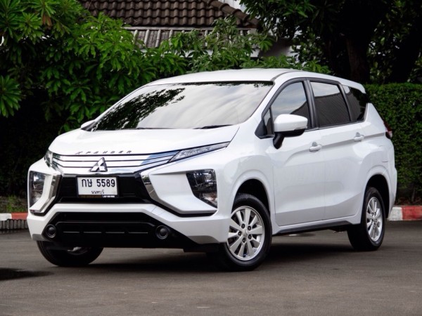 2018 Mitsubishi Xpander สีขาว