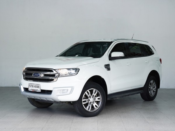 #FORD #EVEREST 2.2 TITANIUM AT ปี 2016 สีขาว