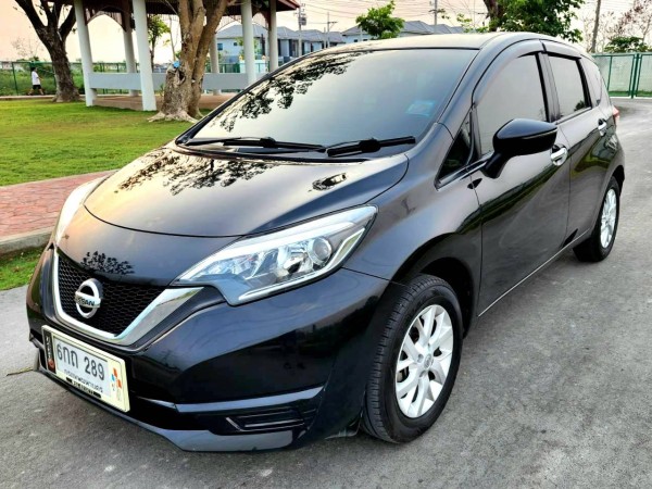 Nissan Note V มีจอ ปุ่ม Start 1.2 ปี 2017 ไมล์ 120,000 kmเท่านั้น!!!!!!