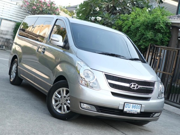 Hyundai H1 2.5 Deluxe (A2) ออโต้ ดีเซล สีเทา ปี2012 ไมล์ 1xx,xxx กม.☑️