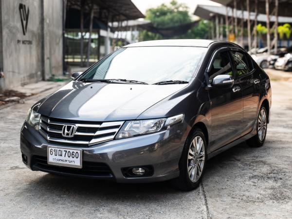 2011 Honda City สีเทา