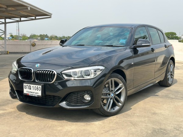 2017 BMW 1 Series F20 118i สีดำ