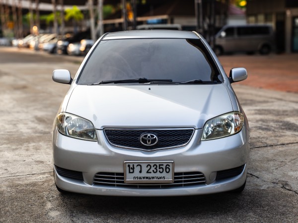 2004 Toyota Vios สีเงิน